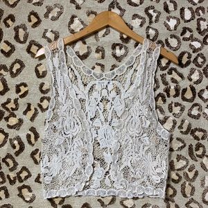 Cropped crochet vest